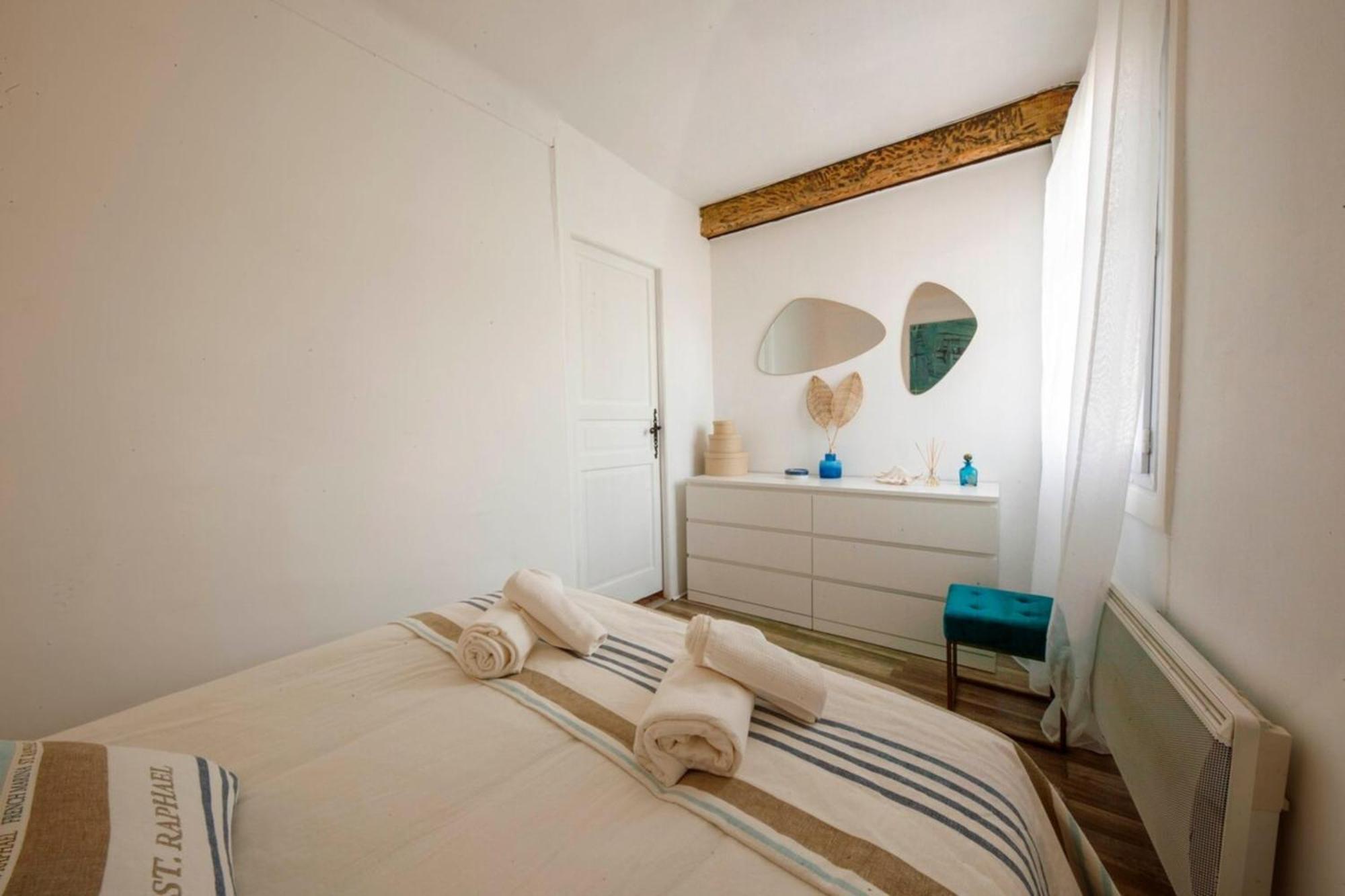 06M - Old Antibes Beautiful Duplex Terrace With Sea View Exterior foto